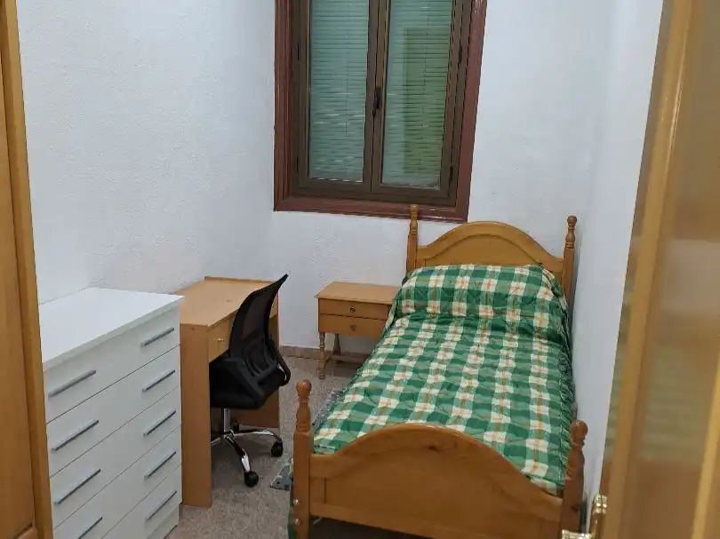 Schlafzimmer von Wohnung zur Miete in  Madrid Capital