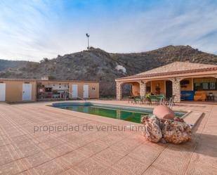 Piscina de Casa o xalet de lloguer en Águilas amb Jardí privat, Terrassa i Traster