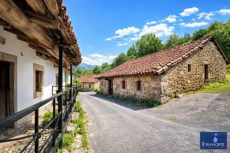 Vista exterior de Casa o chalet en venta en Teverga