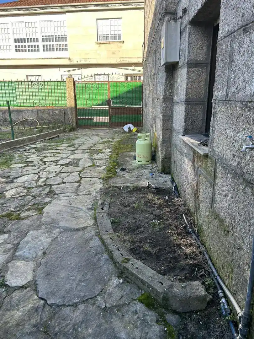 Jardí de Planta baixa en venda en O Carballiño   amb Jardí privat, Traster i Moblat