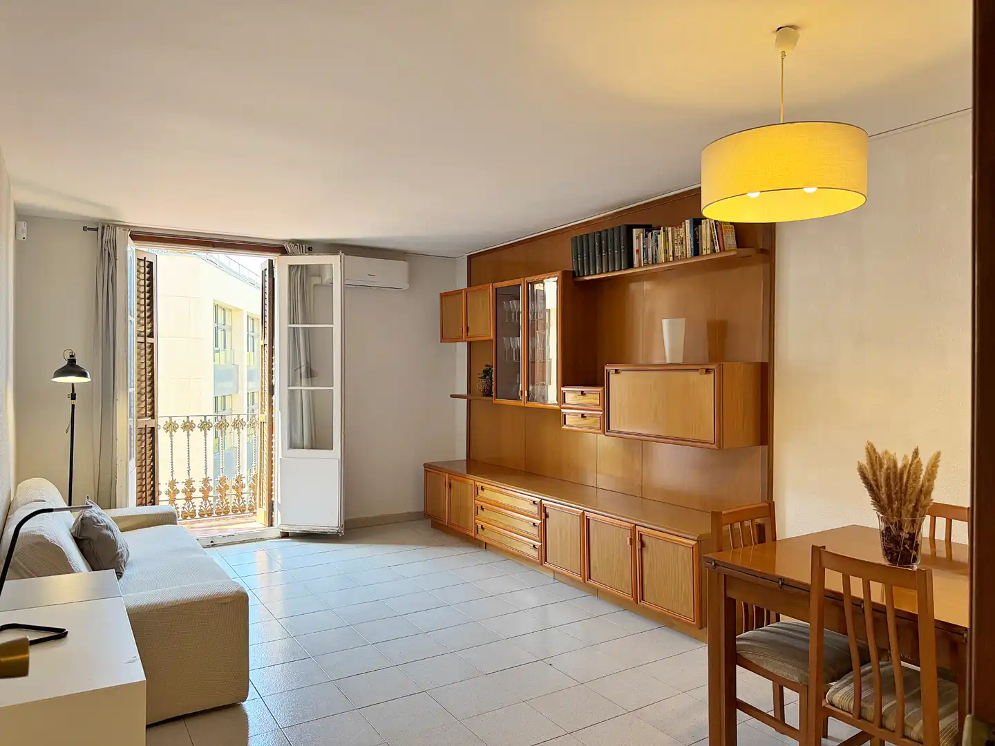 Living room of Flat for sale in Barcelona  with Air Conditioner and Balcony