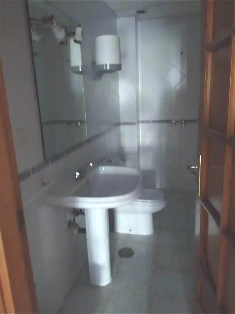 Badezimmer von Gebäude zum Verkauf in Maracena