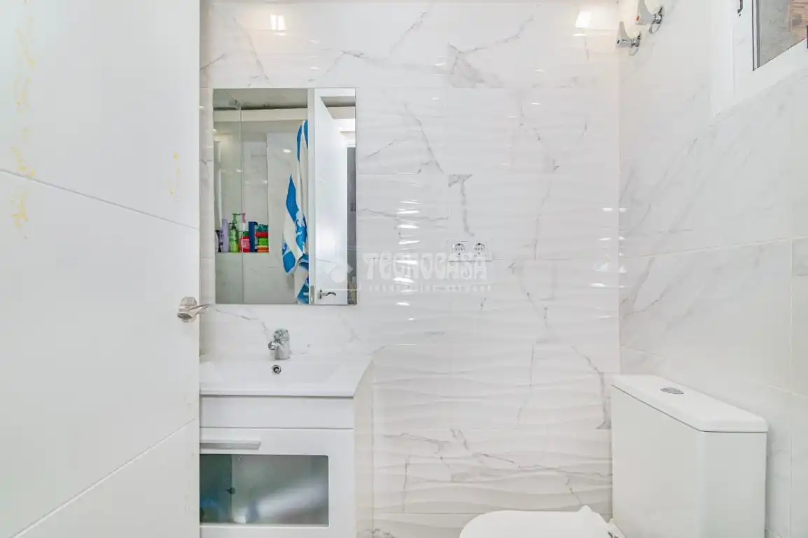 Bathroom of Detached homes for sale in Salar  with Air Conditioner