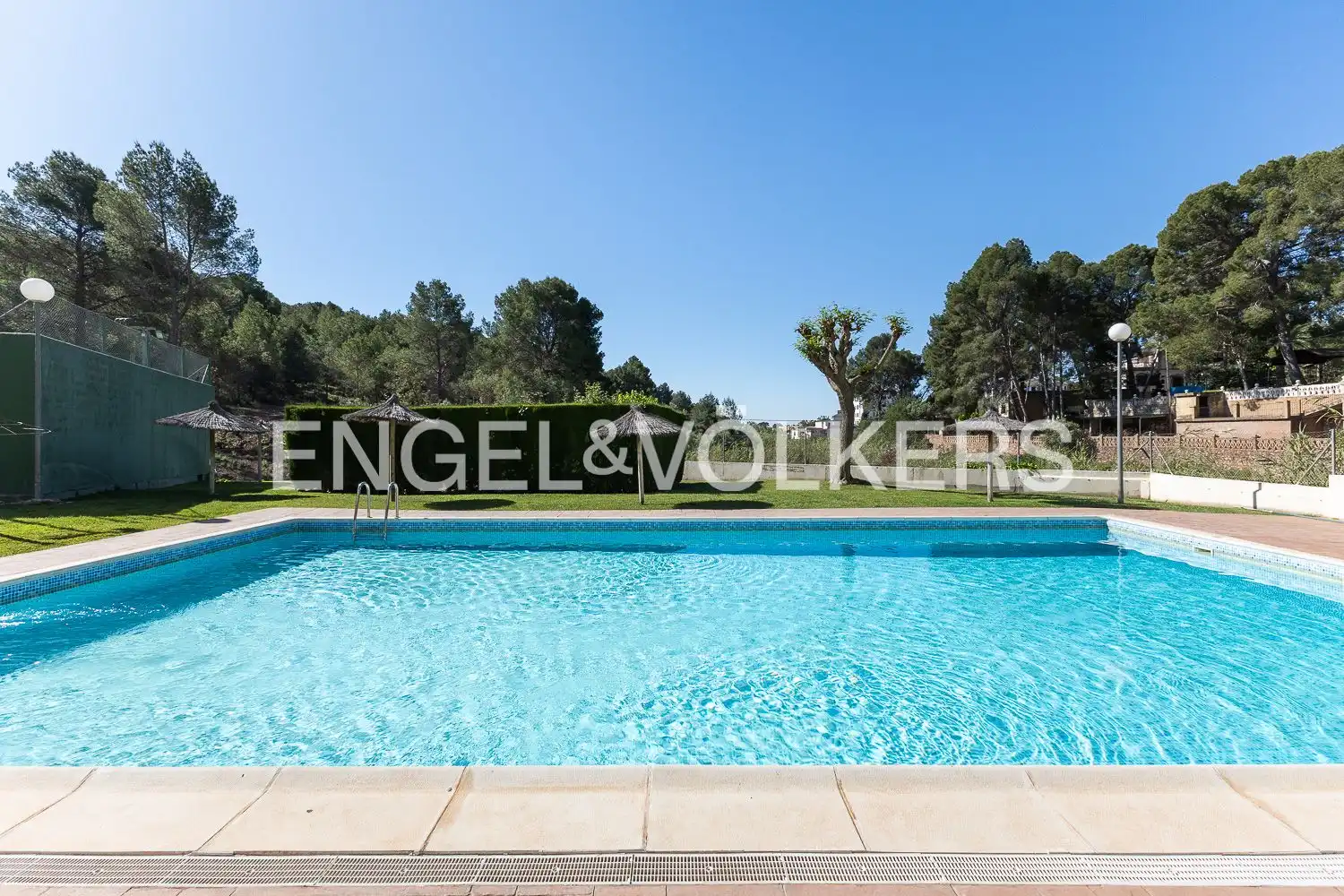 Piscina de Casa o chalet de alquiler en Náquera con Aire acondicionado, Calefacción y Jardín privado