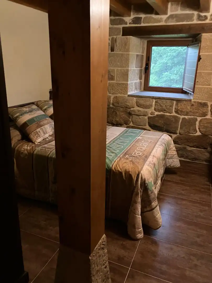 Habitación de Finca rústica en venta en San Pedro del Romeral con Calefacción, Jardín privado y Terraza