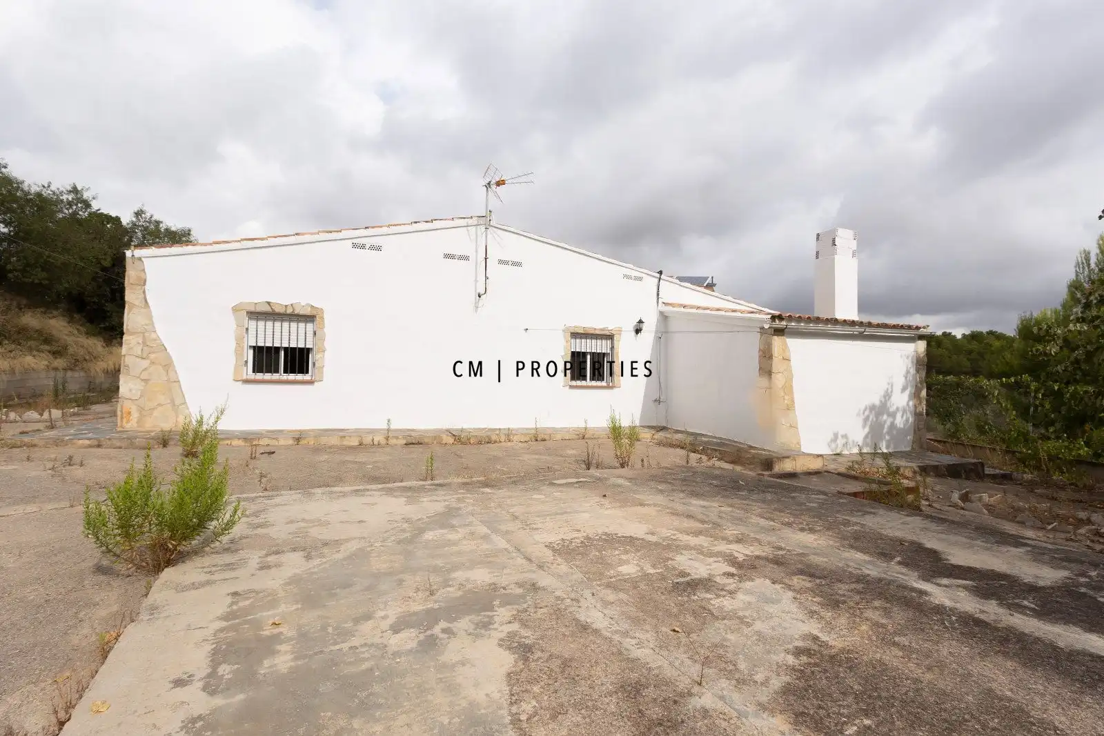 Exterior view of Houses for sale in Chiva  with Air Conditioner, Heating and Terrace