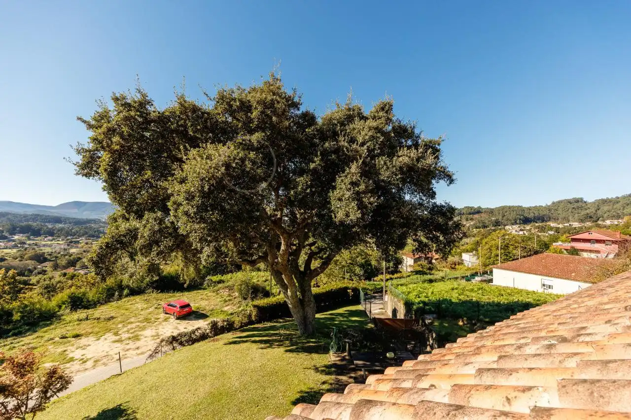 Jardí de Casa o xalet en venda en Nigrán amb Calefacció, Jardí privat i Terrassa