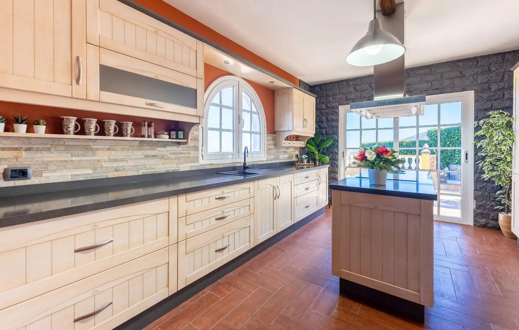 Kitchen of Houses for sale in La Orotava  with Heating, Private garden and Storage room