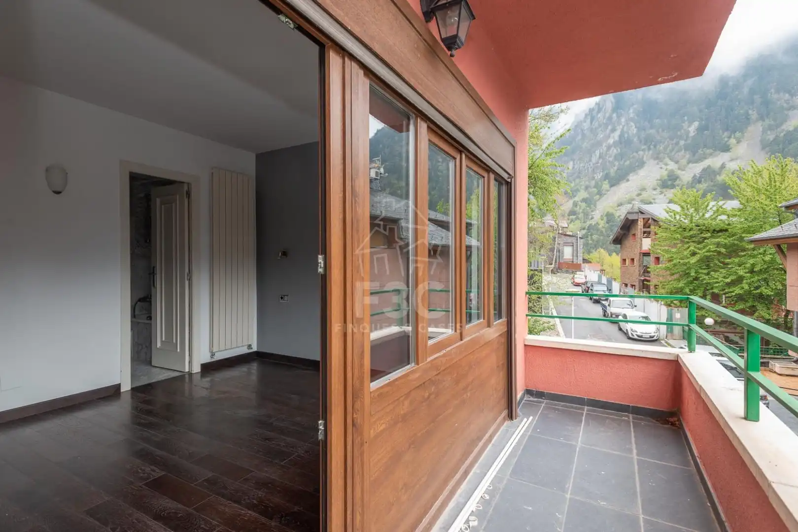 Casa adosada en venta en Les Escaldes