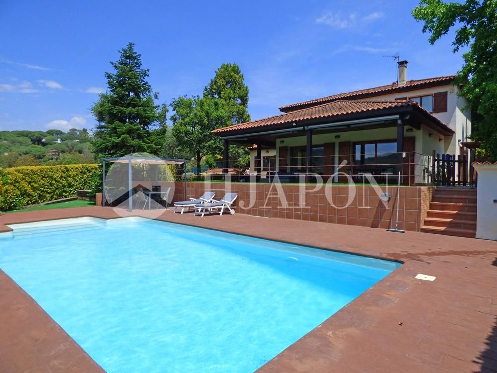 Piscina de Casa o xalet en venda en Vallromanes amb Calefacció, Jardí privat i Terrassa