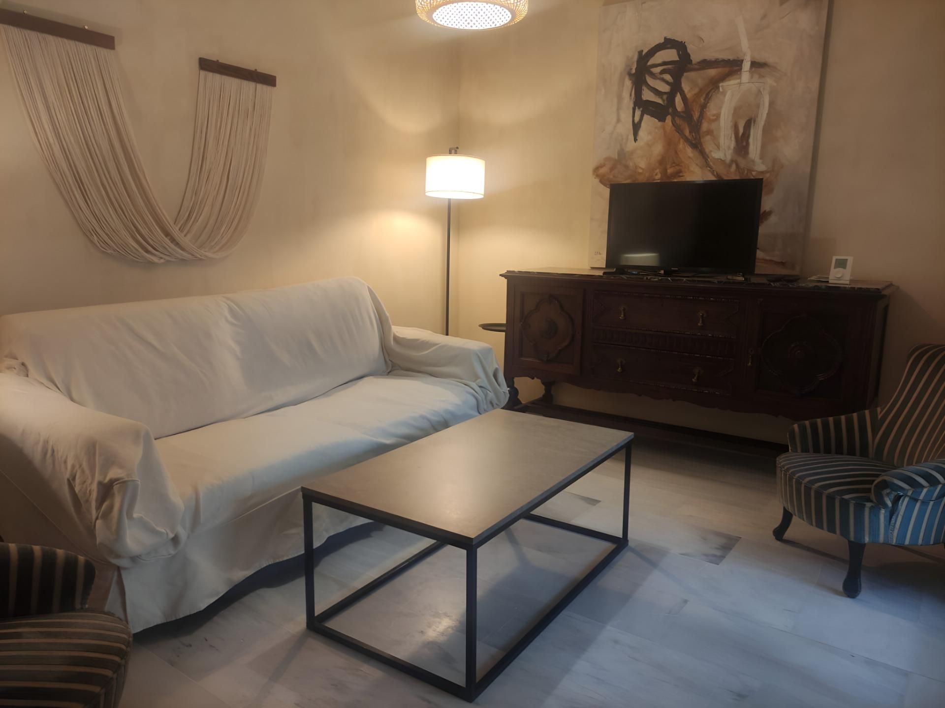 Sala d'estar de Pis de lloguer en  Granada Capital amb Calefacció i Terrassa