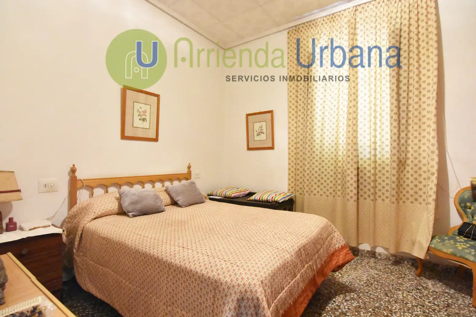 Dormitori de Casa o xalet en venda en Elche / Elx amb Jardí privat i Terrassa
