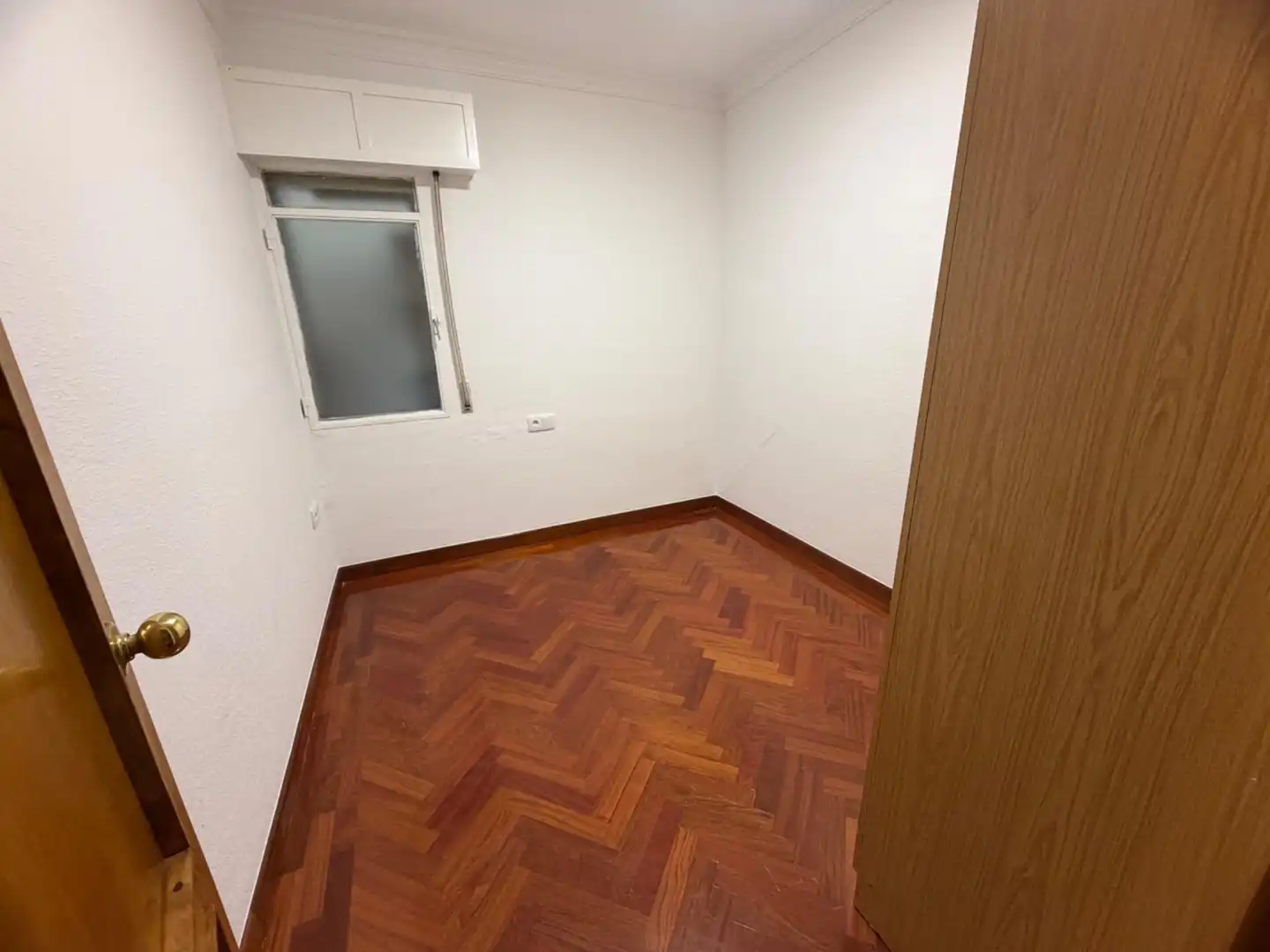 Piso de alquiler en Ourense Capital  con Calefacción, Terraza y Amueblado