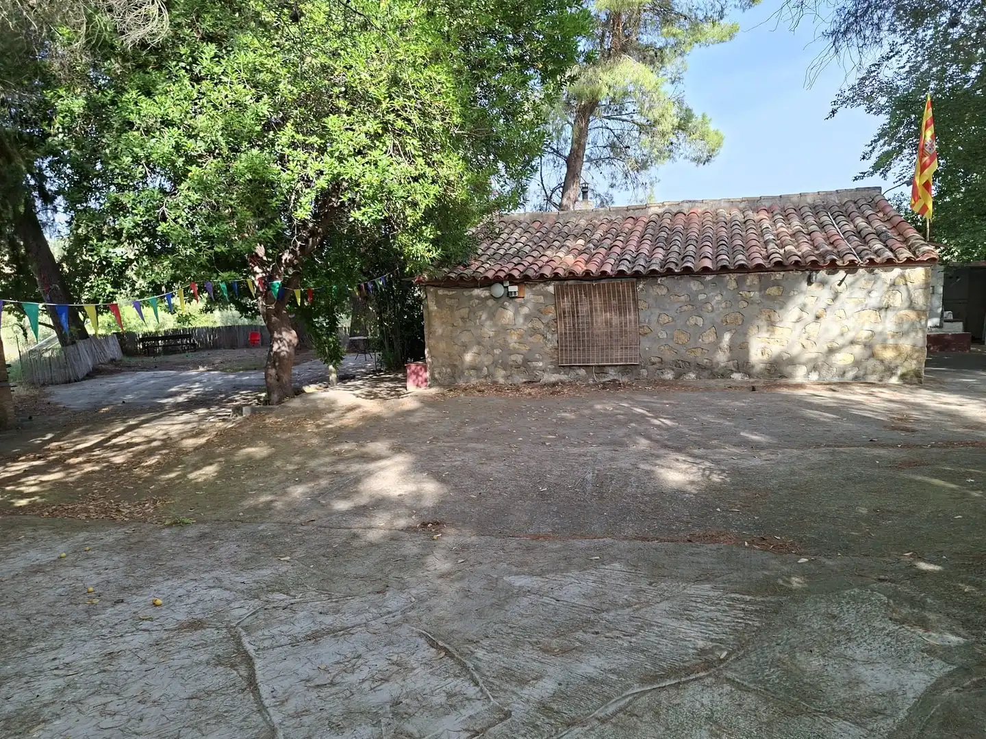 Country homes for sale in Caspe  with Private garden, Swimming Pool and Furnished