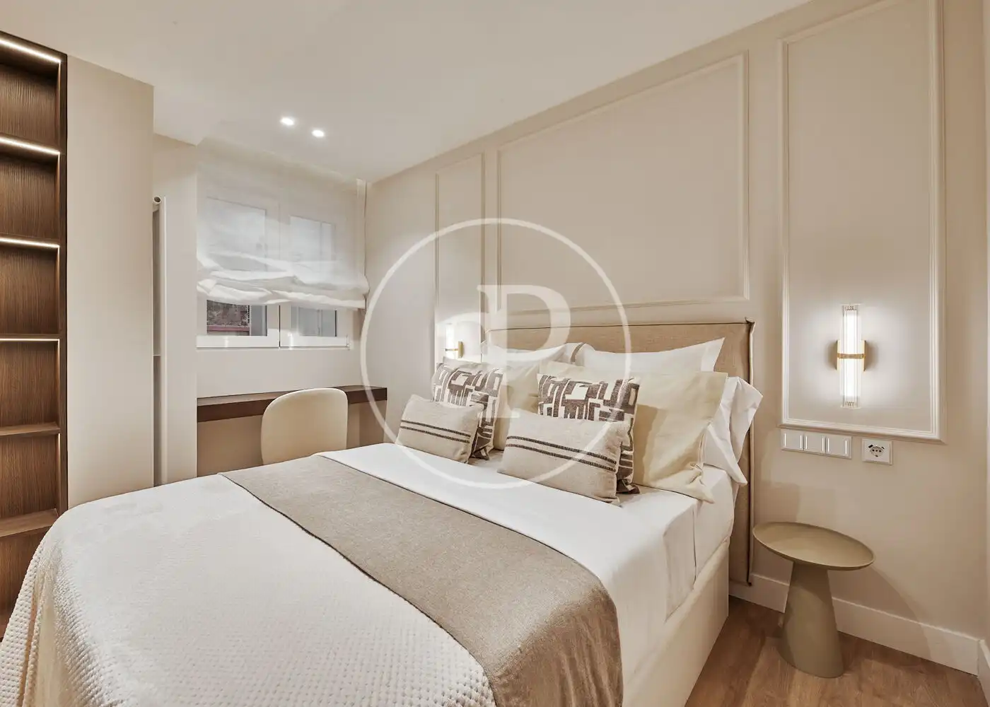 Bedroom of Flat for sale in Madrid  with Air Conditioner, Heating and Furnished