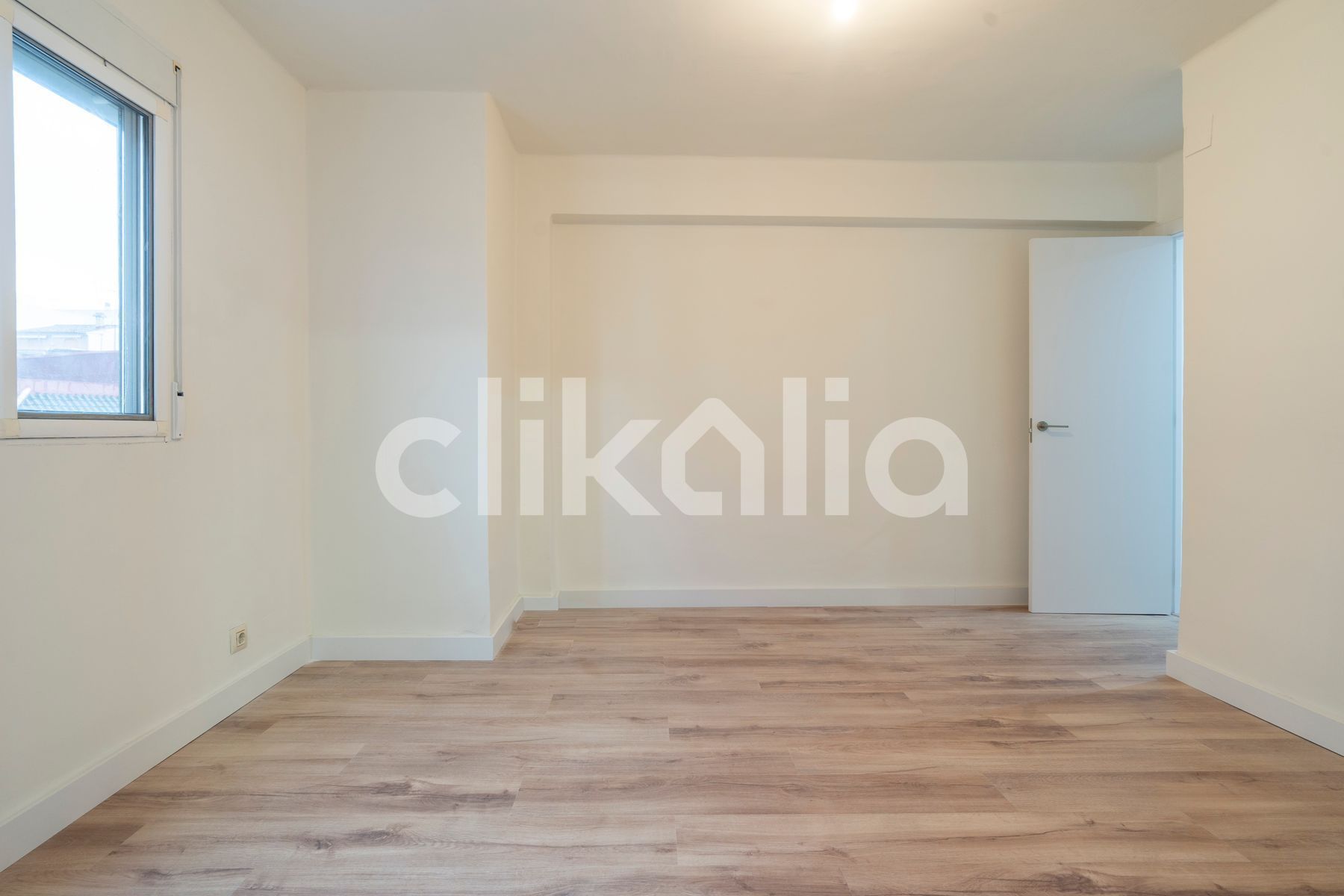 Bedroom of Flat to rent in Paterna  with Air Conditioner