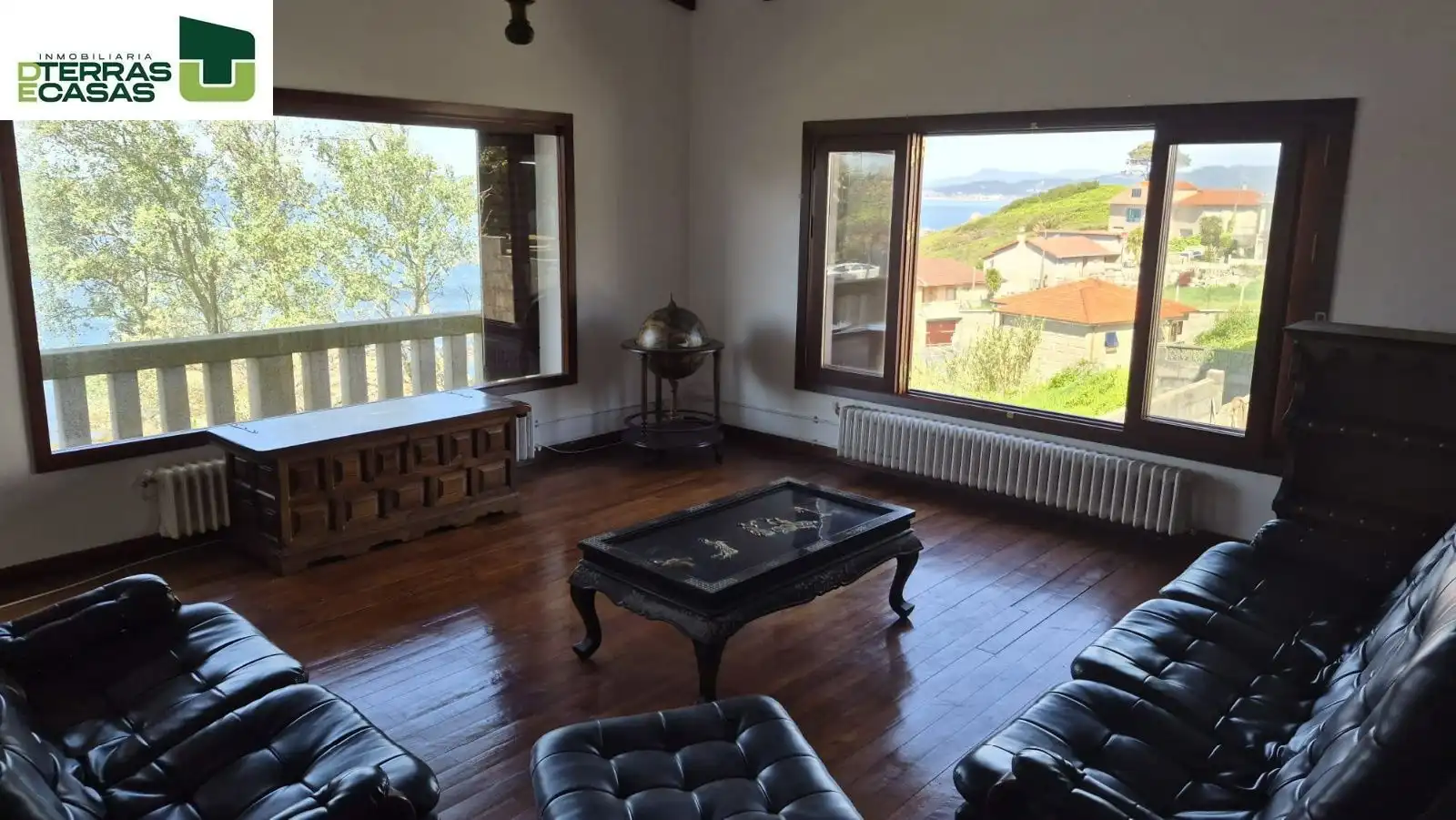 Wohnzimmer von Haus oder Chalet zur Miete in Sanxenxo mit Klimaanlage, Privatgarten und Parkett