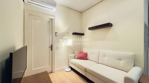 Foto 3 de Piso de alquiler en Calle Blanca de Navarra, Almagro, Madrid Capital