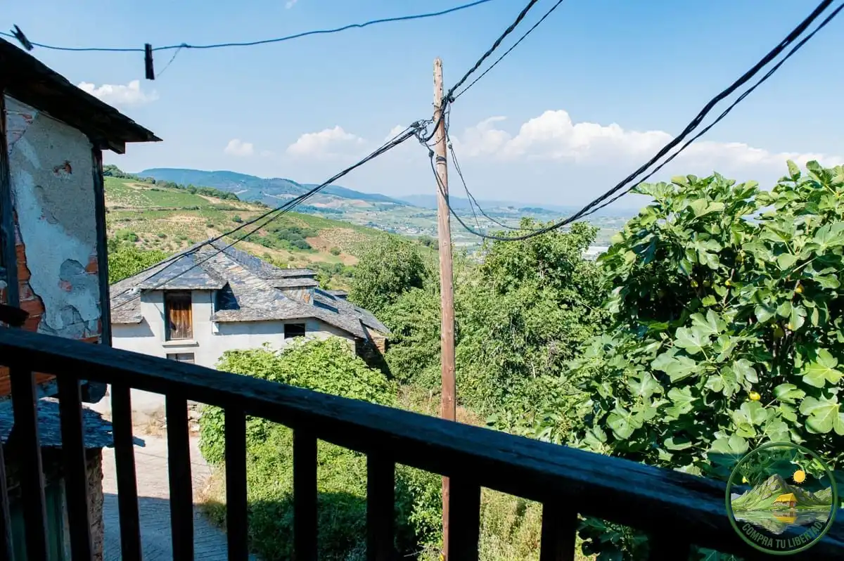Terrassa de Casa o xalet en venda en Corullón