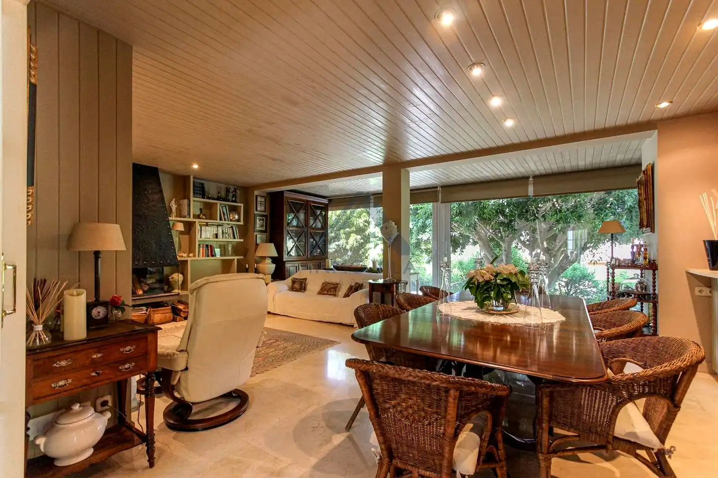 Casa con piscina en venta en De Les Monges, imagen 19
