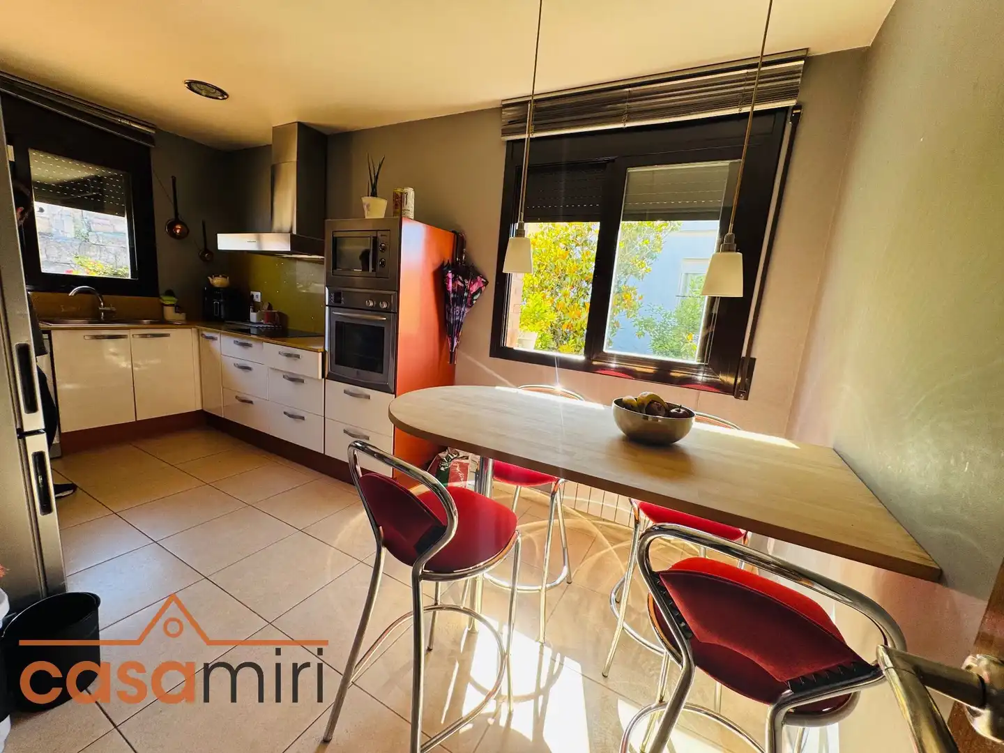 Cocina de Casa o chalet en venta en Sant Cebrià de Vallalta con Aire acondicionado, Calefacción y Jardín privado