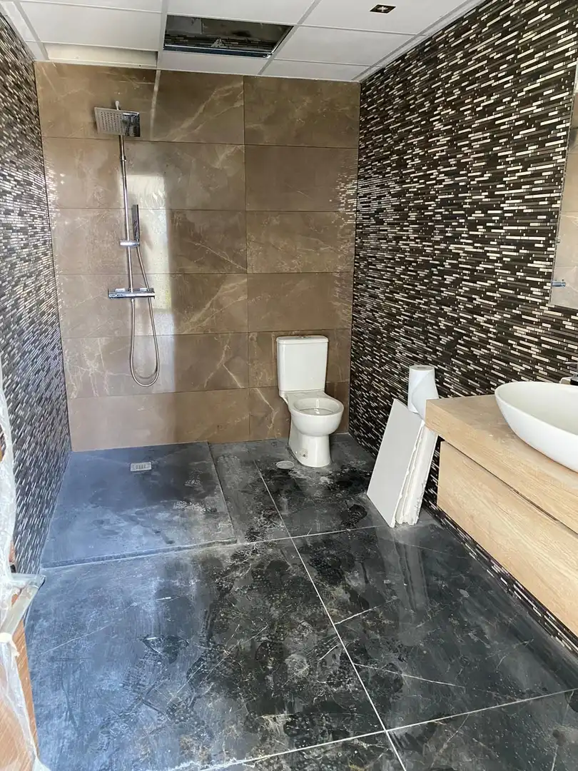 Bathroom of Houses for rent in Benahavís  with Air Conditioner, Heating and Private garden