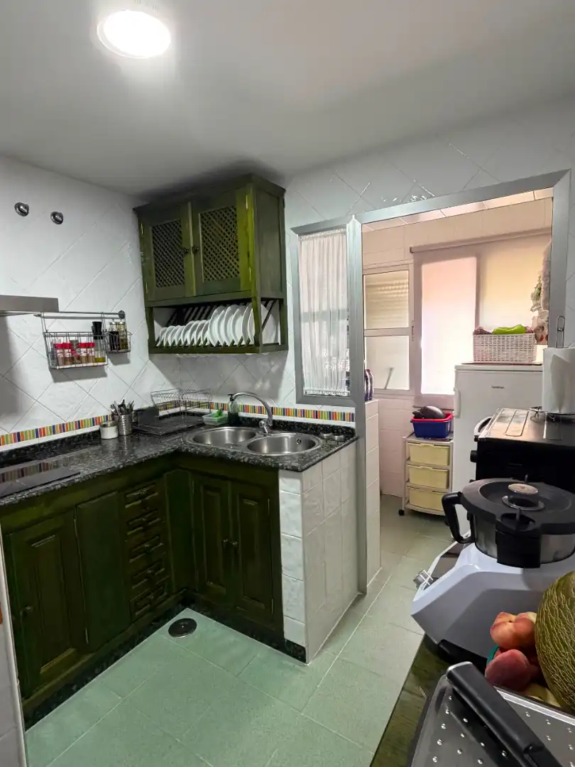 Kitchen of Flat for sale in Lebrija  with Air Conditioner and Oven