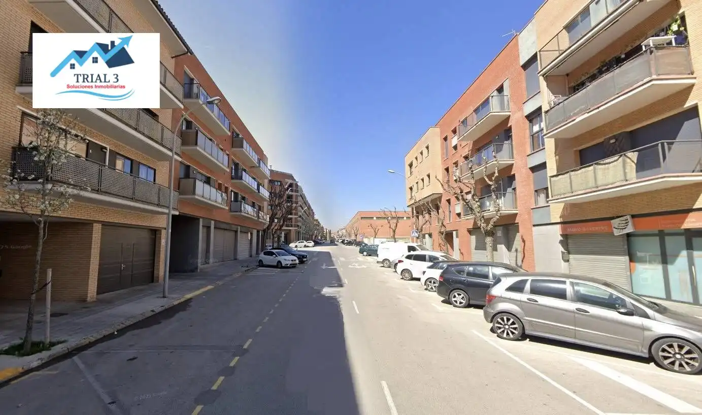 Flat with terrace for sale in Calle DOCTOR PUJADAS, imagen 2