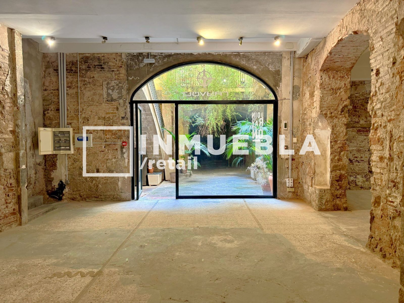 Vista exterior de Local de lloguer en  Barcelona Capital