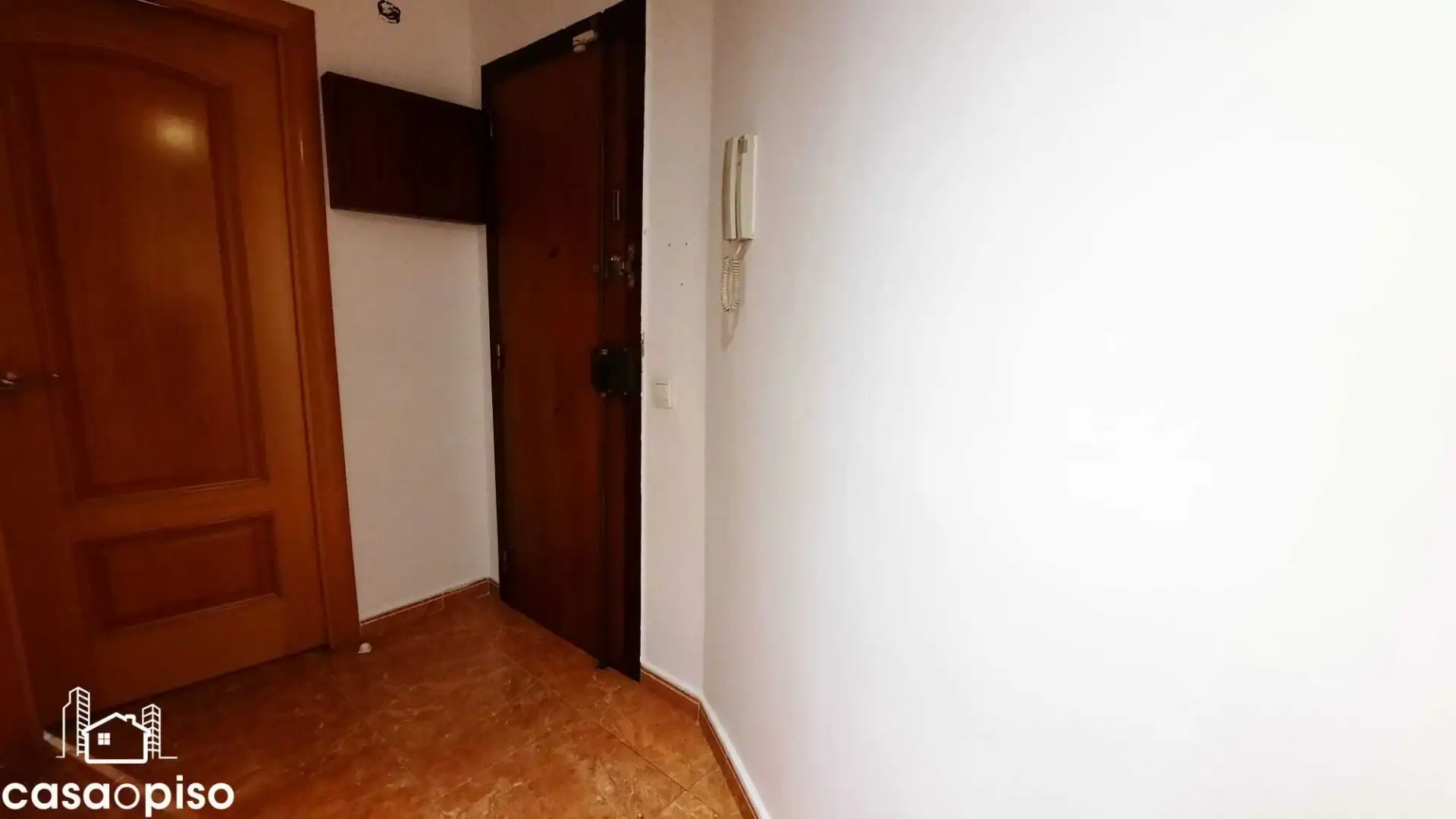 Flat for sale in Terrassa  with Air Conditioner