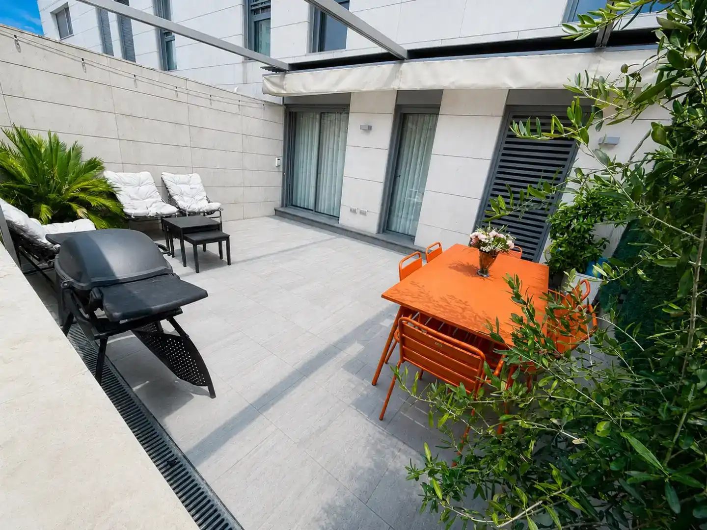 Terrassa de Dúplex en venda en  Madrid Capital amb Aire condicionat i Piscina
