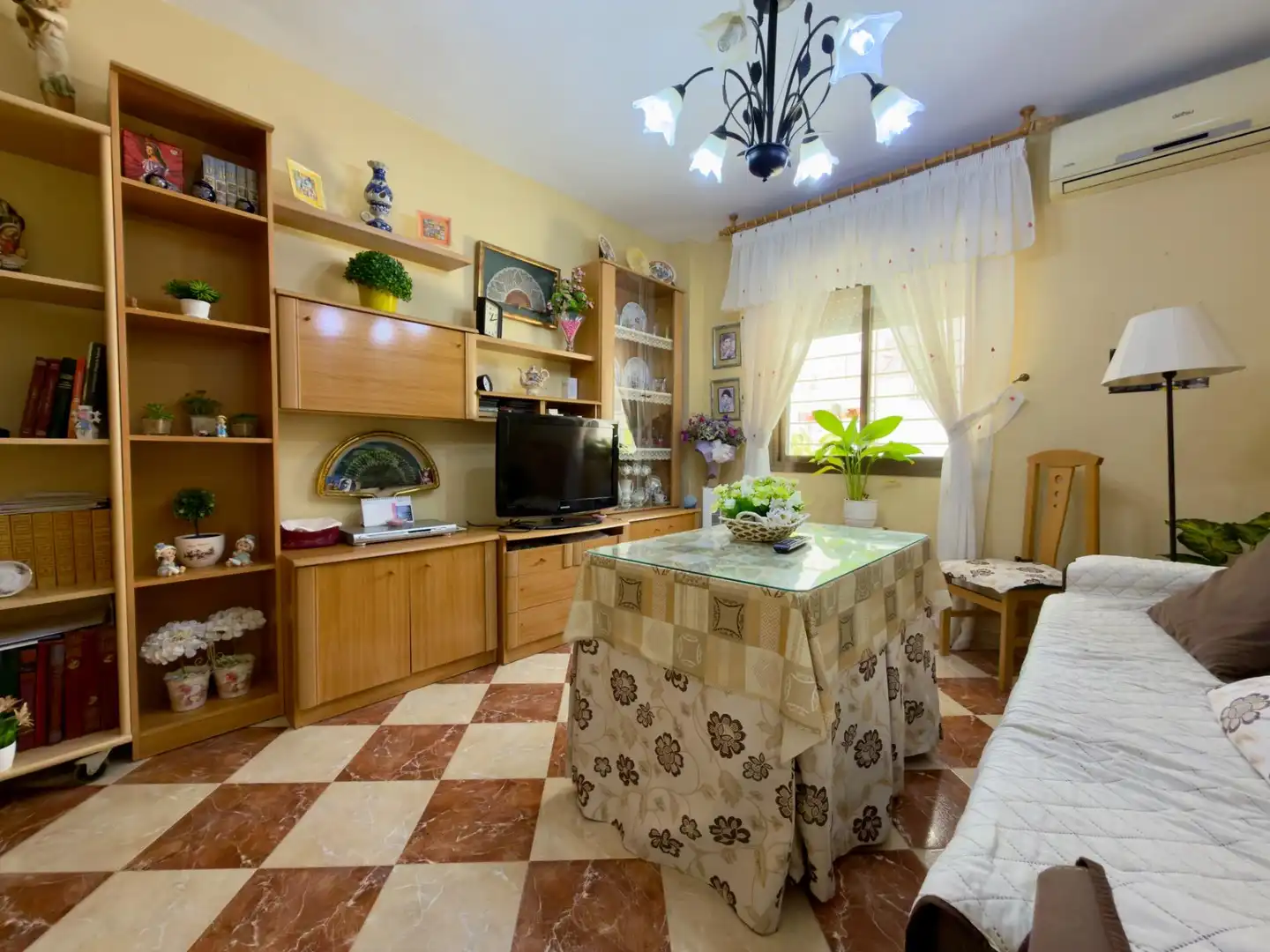 Sala d'estar de Pis en venda en San Fernando amb Aire condicionat i Balcó