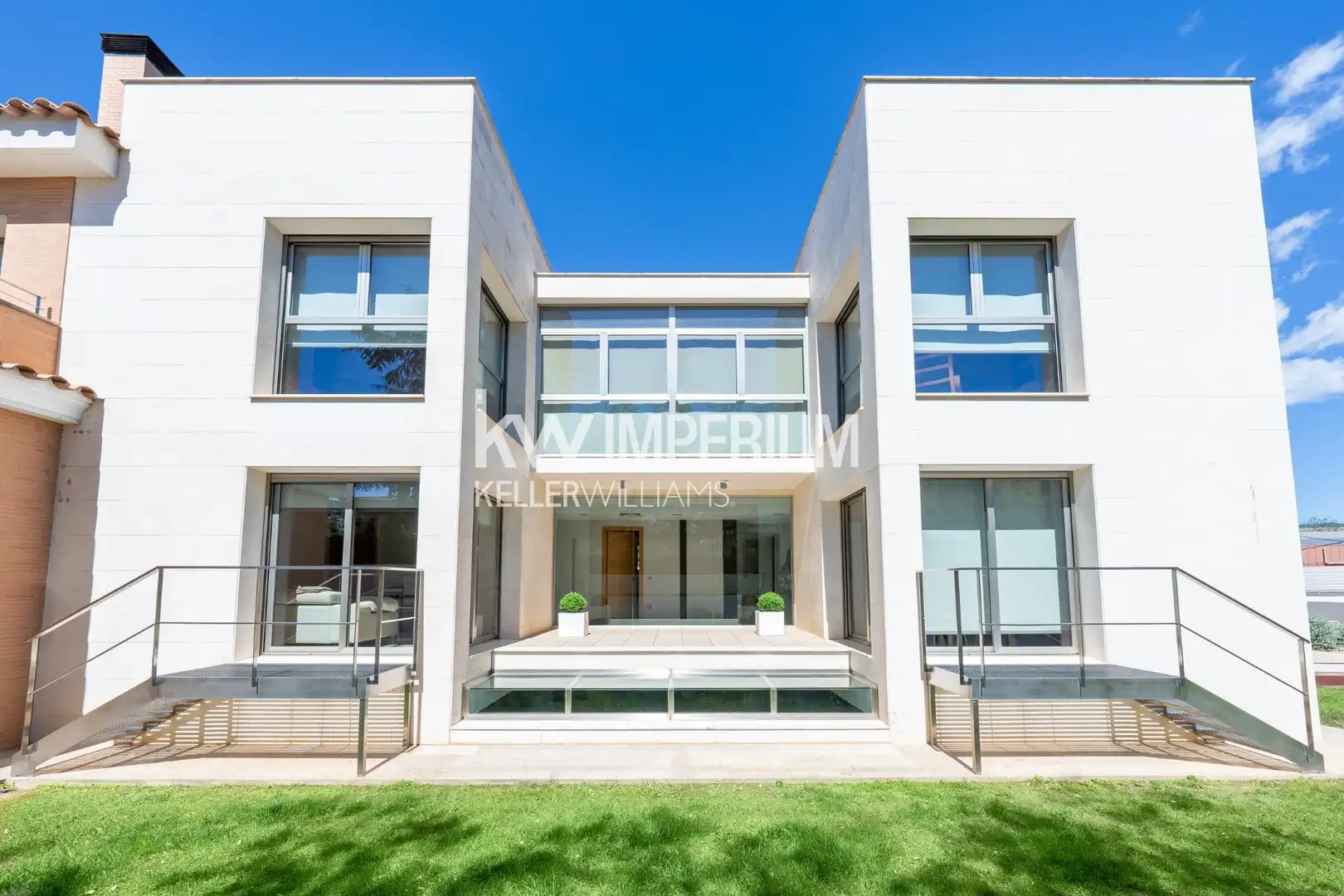 Vista exterior de Casa o xalet en venda en Reus amb Aire condicionat, Calefacció i Jardí privat