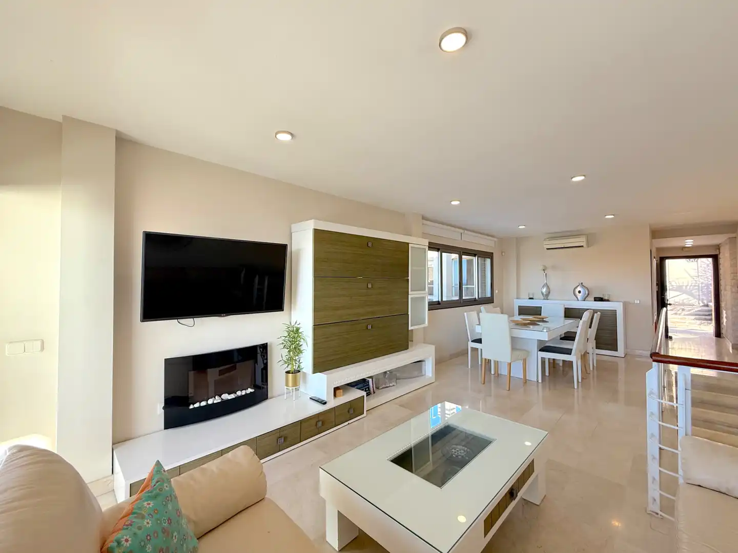 Sala de estar de Casa o chalet de alquiler en Santa Cruz de Tenerife con Aire acondicionado, Jardín privado y Parquet