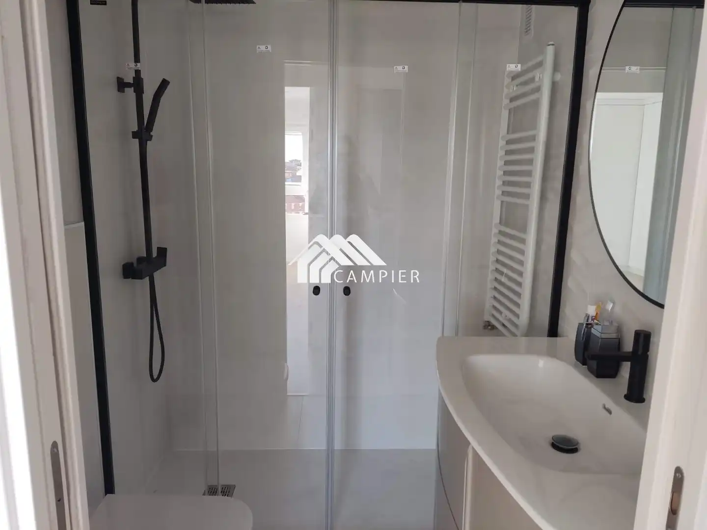 Bathroom of Flat for sale in Albacete  with Air Conditioner, Heating and Furnished