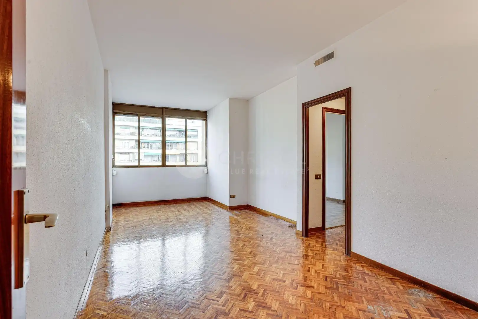 Sala d'estar de Pis en venda en Barcelona amb Parquet