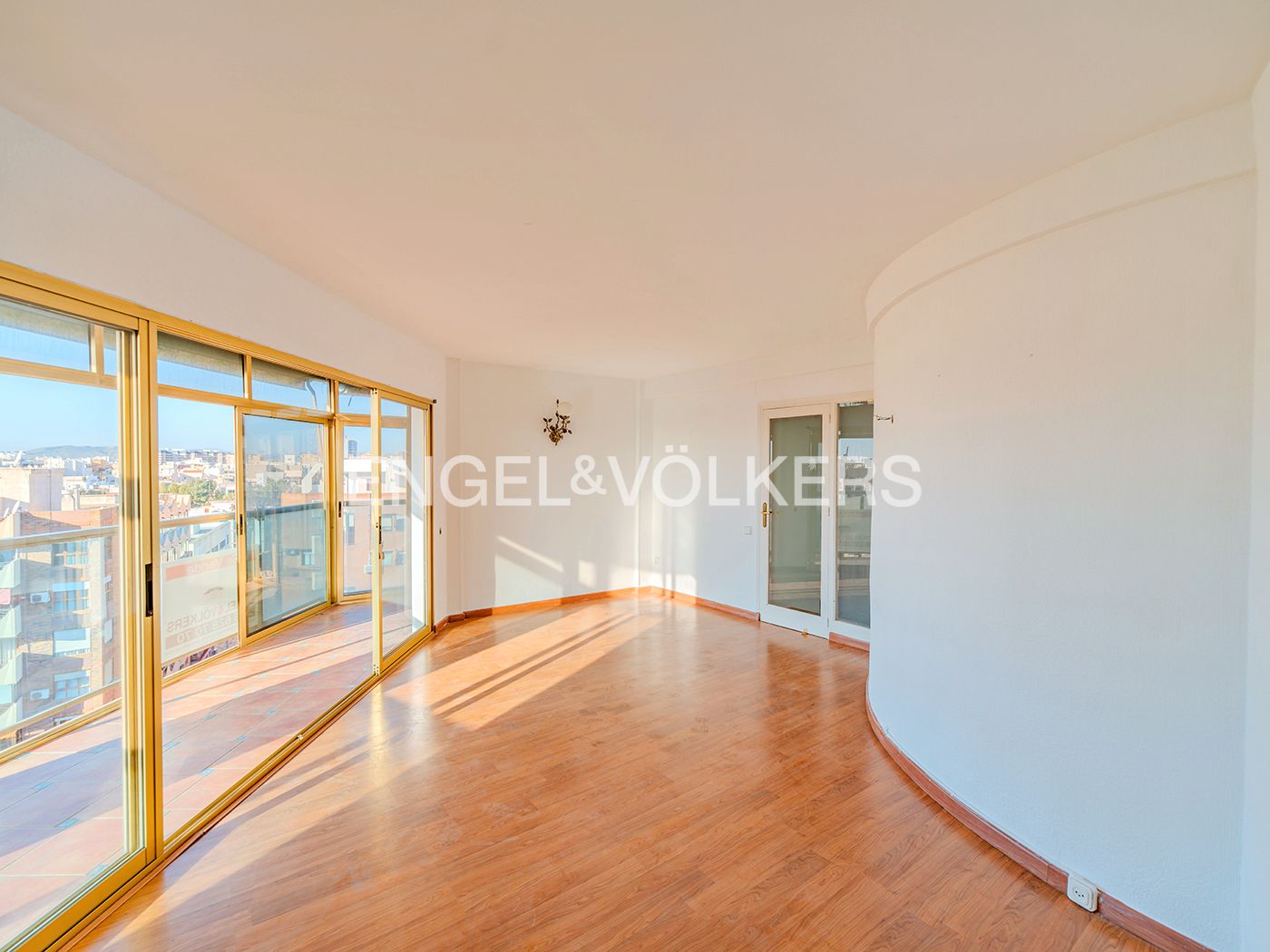 Flat for sale in Calle Reyes Católicos, 52, Ensanche - Diputación, Centro