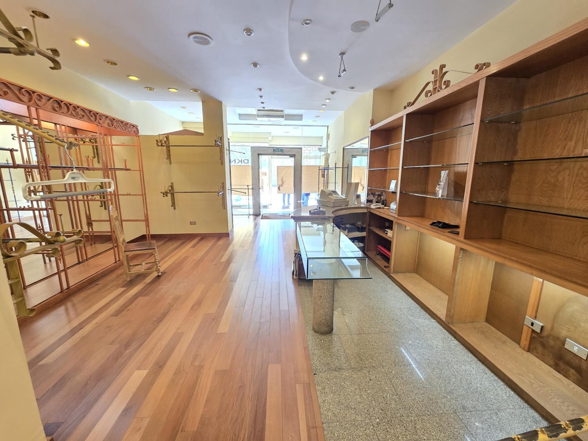 Premises for sale in Baiona