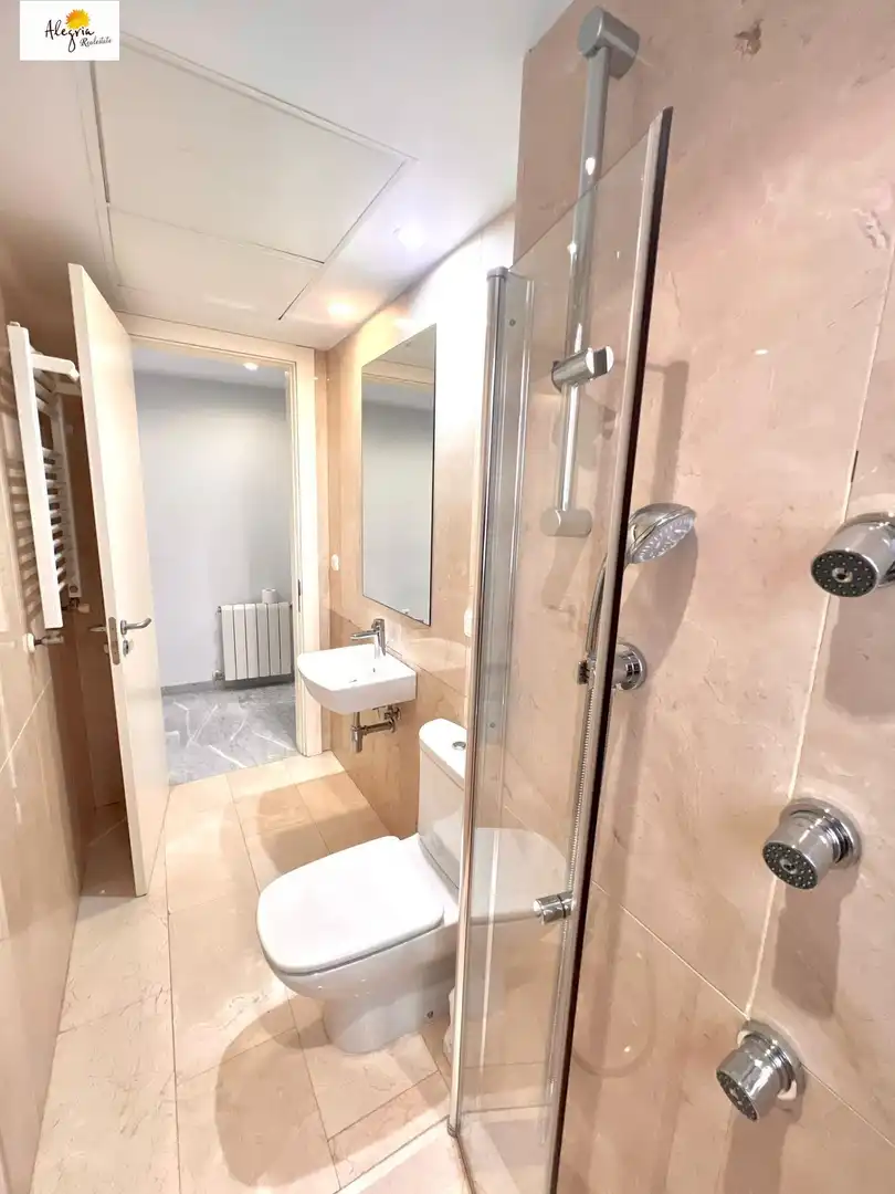 Badezimmer von Maisonette zum Verkauf in Valencia mit Klimaanlage, Heizung und Terrasse