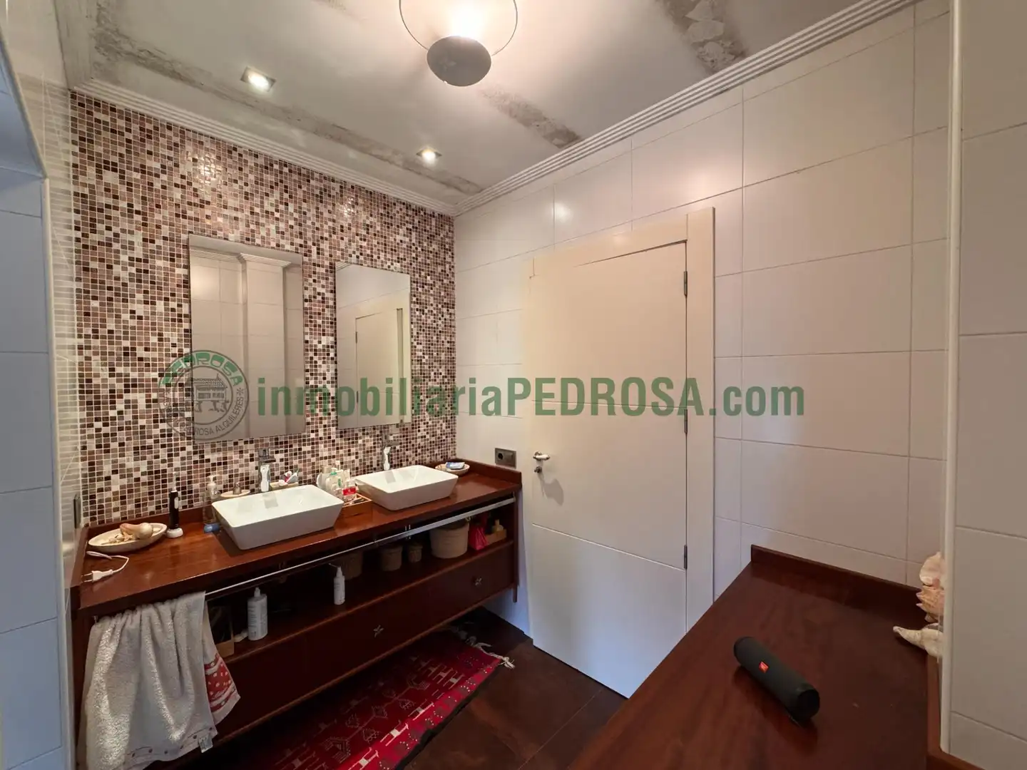 Baño de Casa o chalet en venta en Pontevedra Capital  con Calefacción, Jardín privado y Terraza