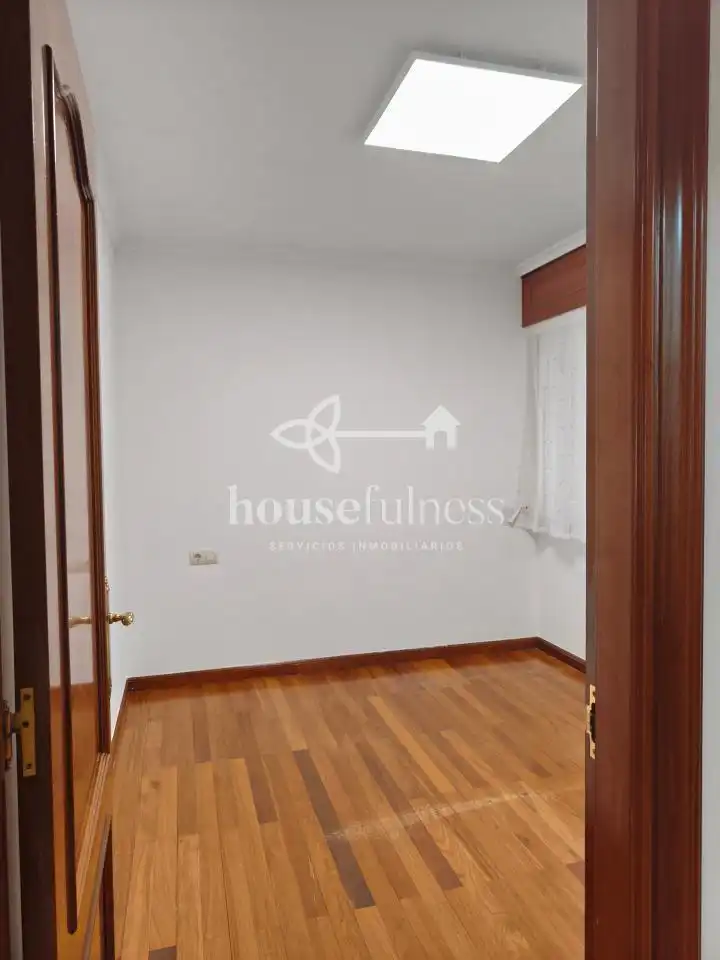 Habitación de Piso de alquiler en Narón con Calefacción