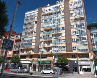 Exterior view of Flat for sale in León Capital   with Heating and Terrace