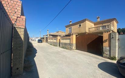 Vista exterior de Finca rústica en venda en Sanlúcar de Barrameda amb Aire condicionat, Jardí privat i Forn