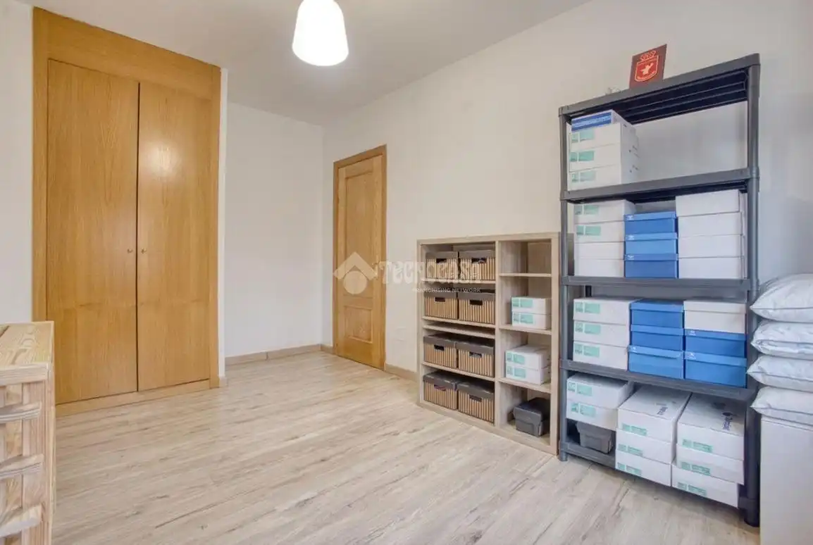 Piso en venta en Villamayor con Calefacción, Jardín privado y Terraza