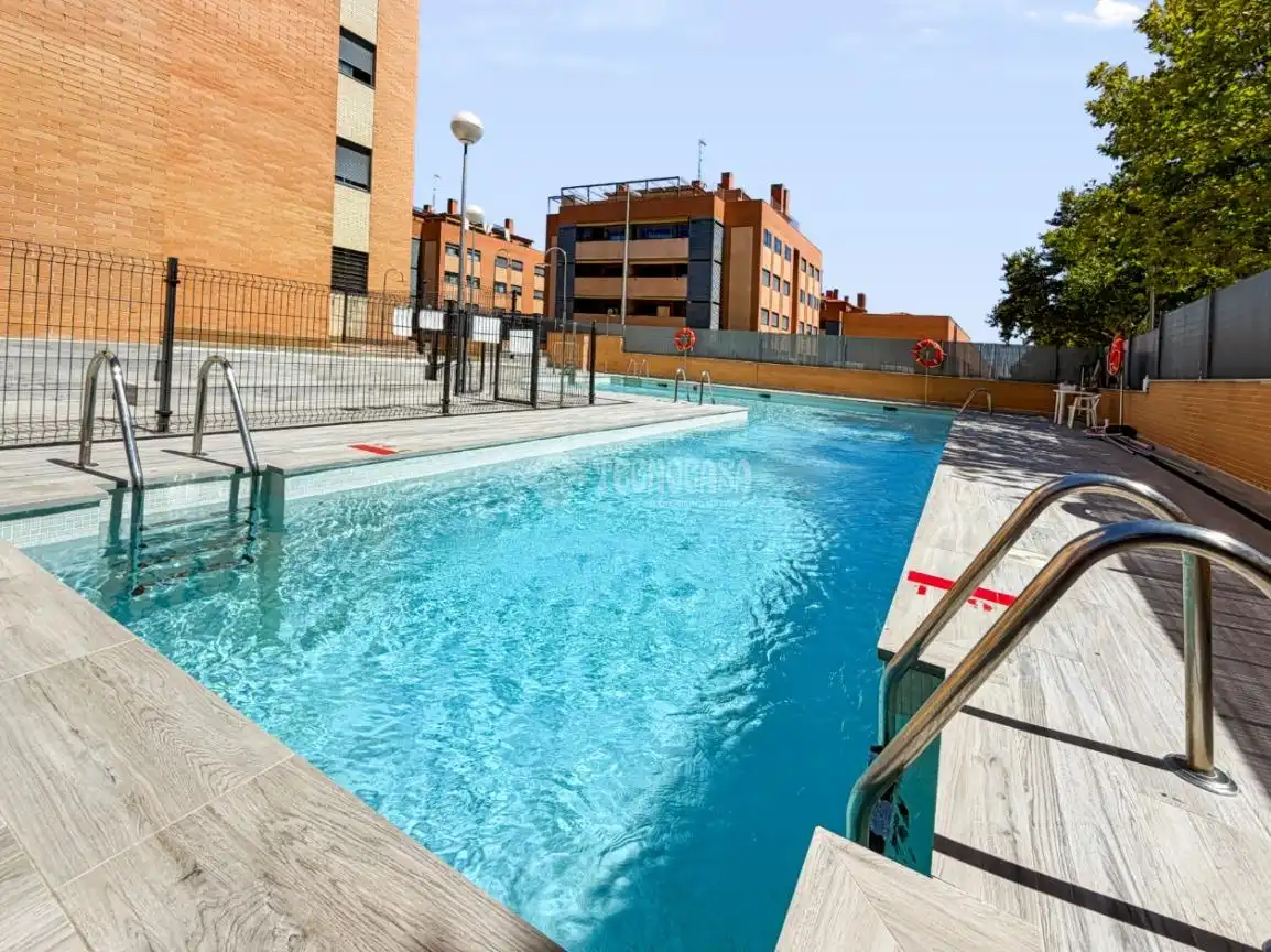 Piscina de Pis en venda en Navalcarnero amb Traster i Piscina comunitària