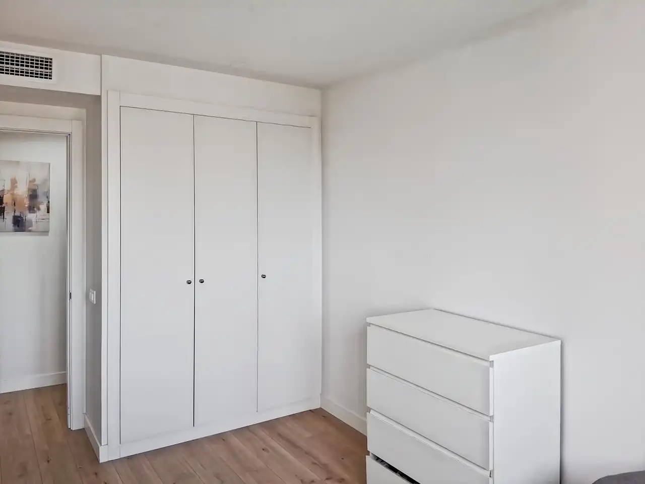 Schlafzimmer von Wohnung zum Verkauf in Madrid mit Klimaanlage, Heizung und Terrasse