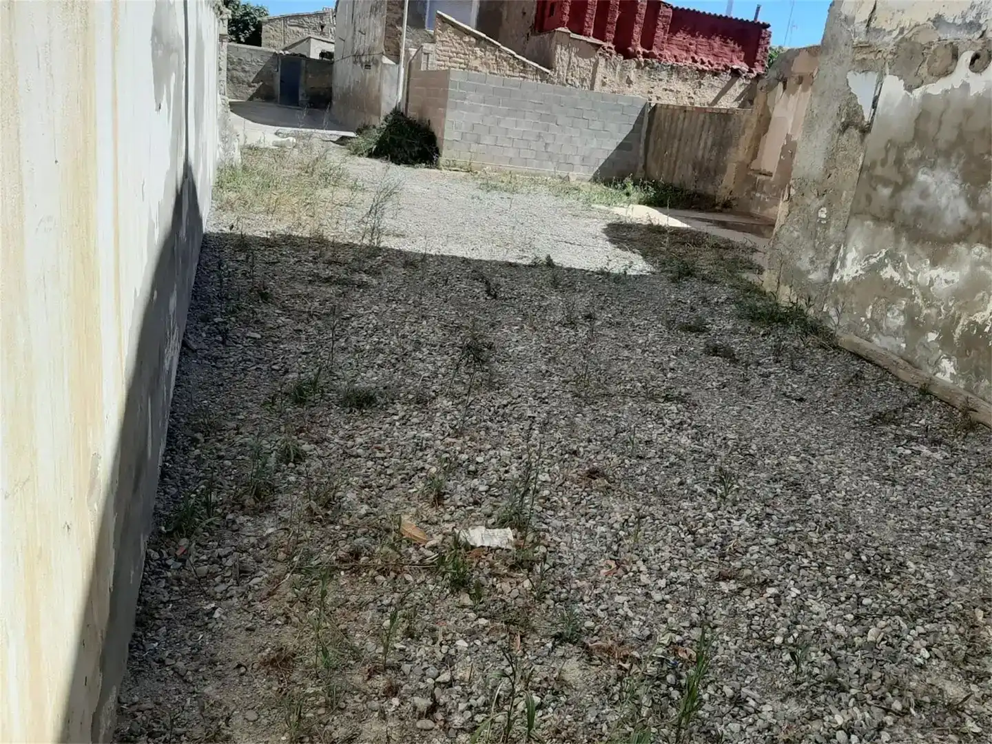 Land for sale in Sena