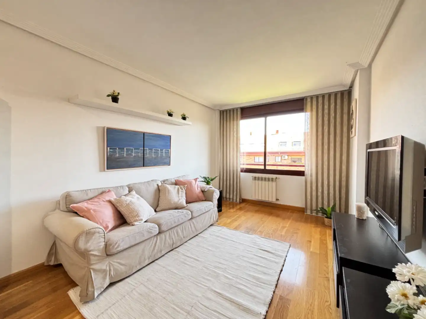 Wohnzimmer von Wohnung zum Verkauf in Majadahonda mit Klimaanlage, Heizung und Privatgarten