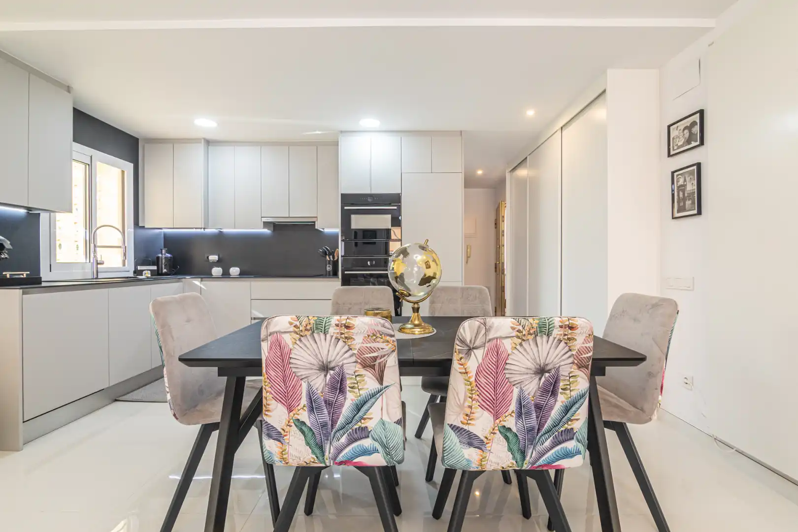 Menjador de Apartament en venda en Santa Pola amb Aire condicionat, Moblat i Balcó