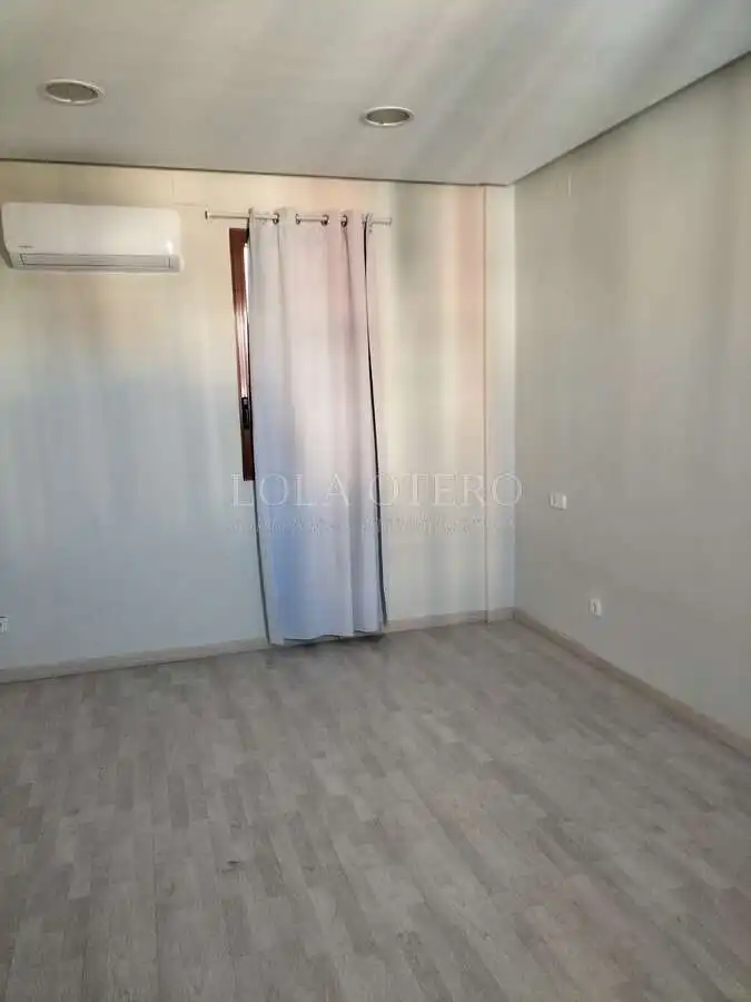 Bureau avec ascenseur à louer à Ciutat Vella, imagen 3